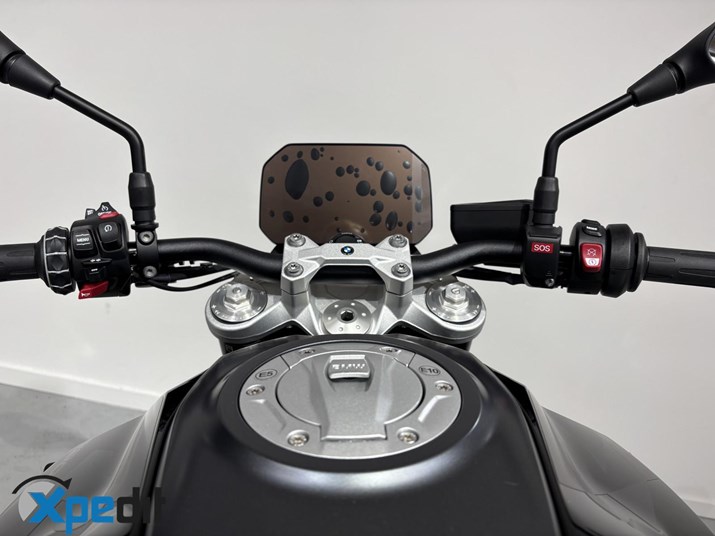 BMW F 900 R BMW F 900 R